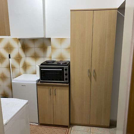 Center Studio Apartment Podgorica Exteriör bild