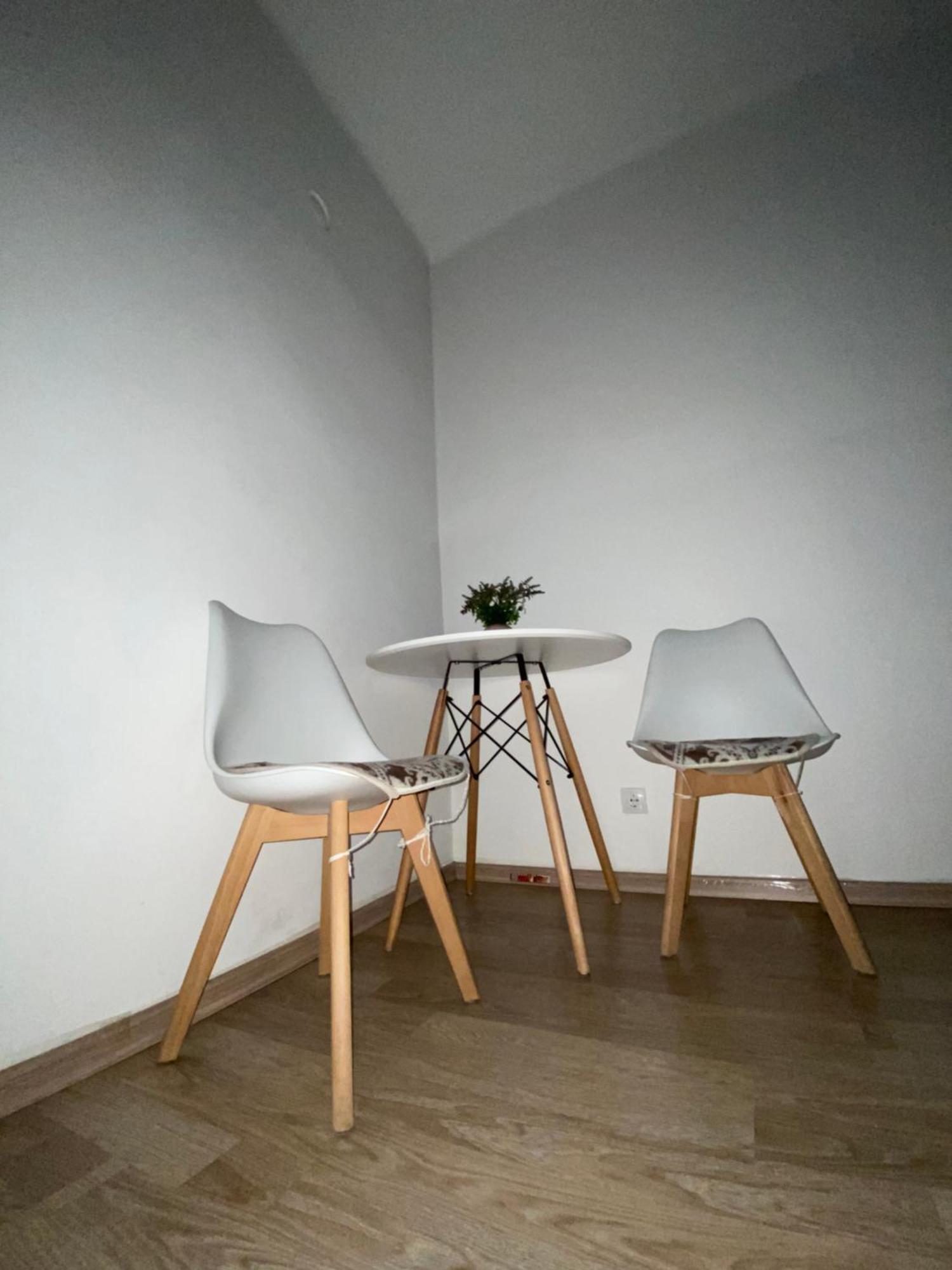 Center Studio Apartment Podgorica Exteriör bild