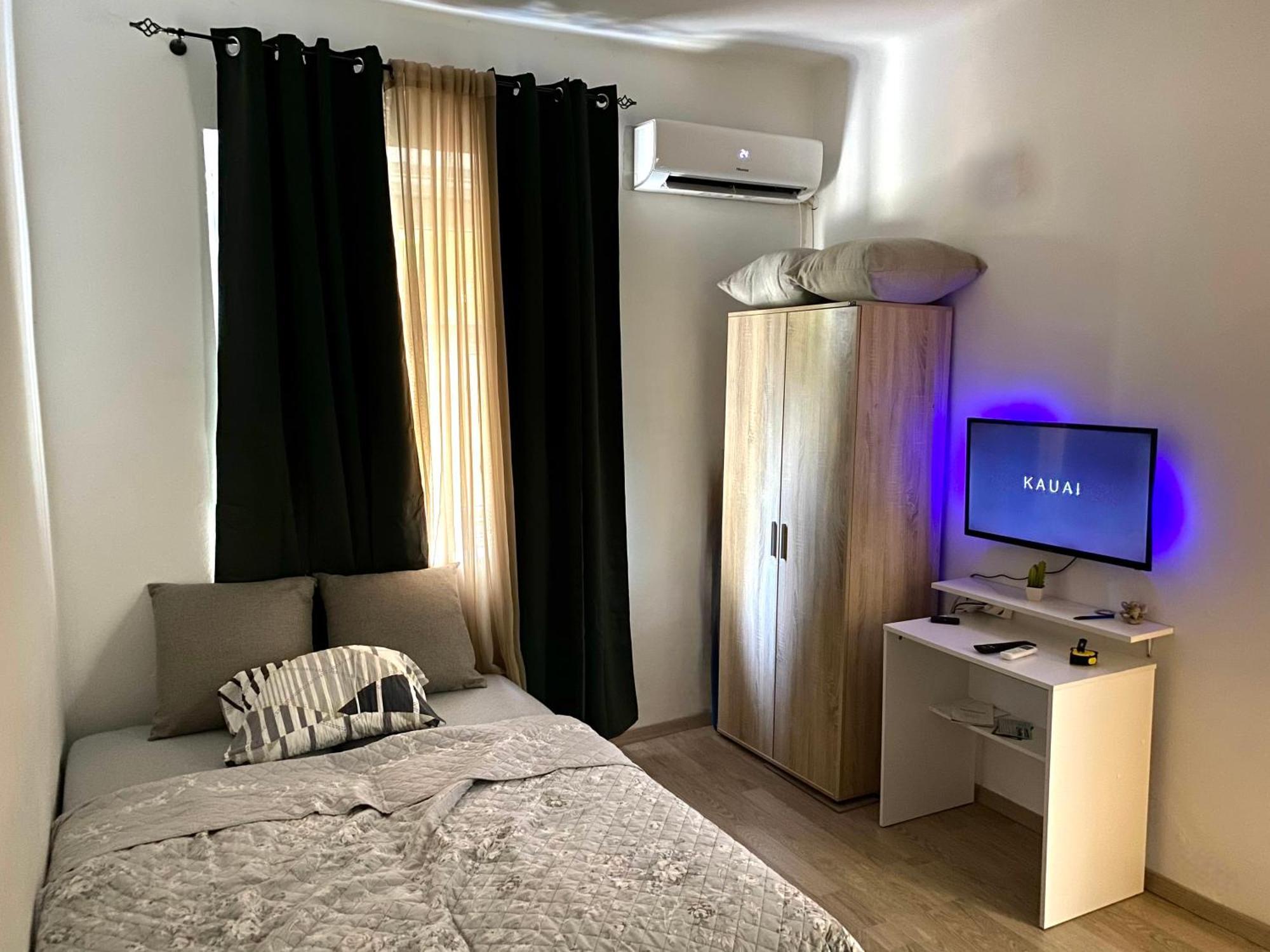 Center Studio Apartment Podgorica Exteriör bild